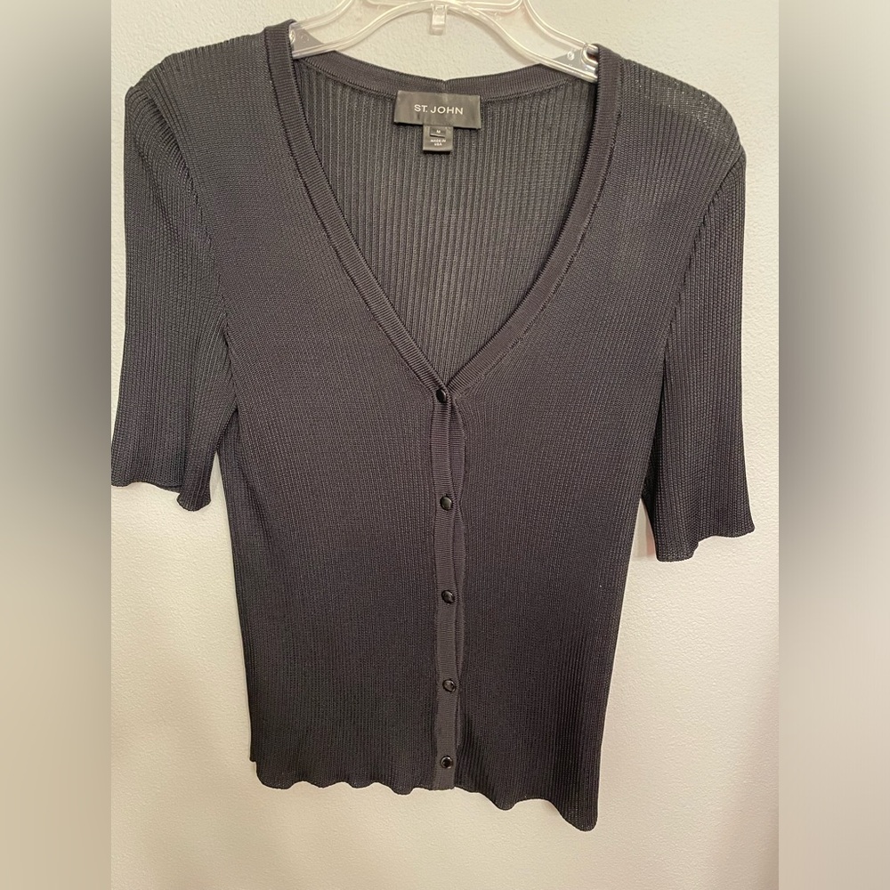 EUC St John Short Sleeve Button Front Top size M